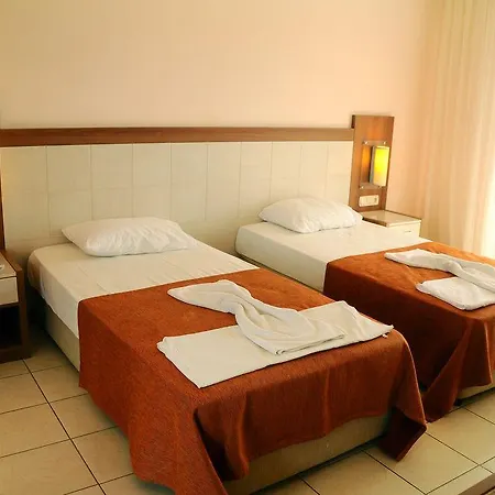 فندق Aral Hotel Side 3*